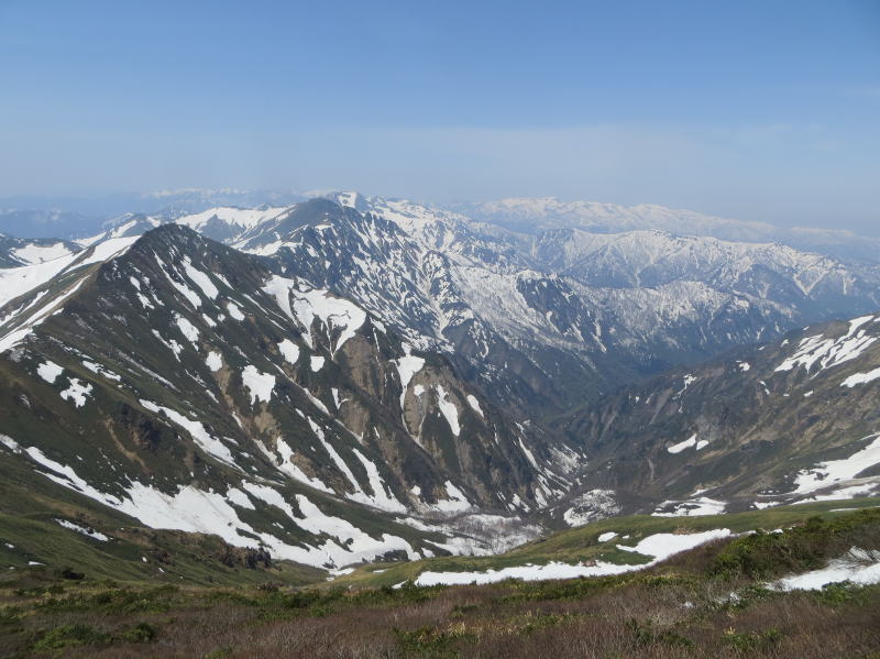 万太郎山