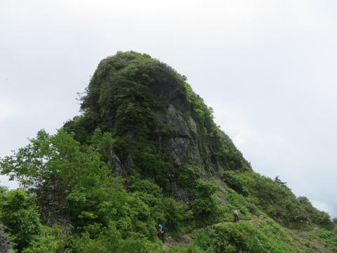 千本檜小屋より、地蔵岳を眺めます