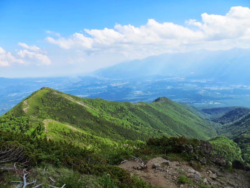 三ツ頭山