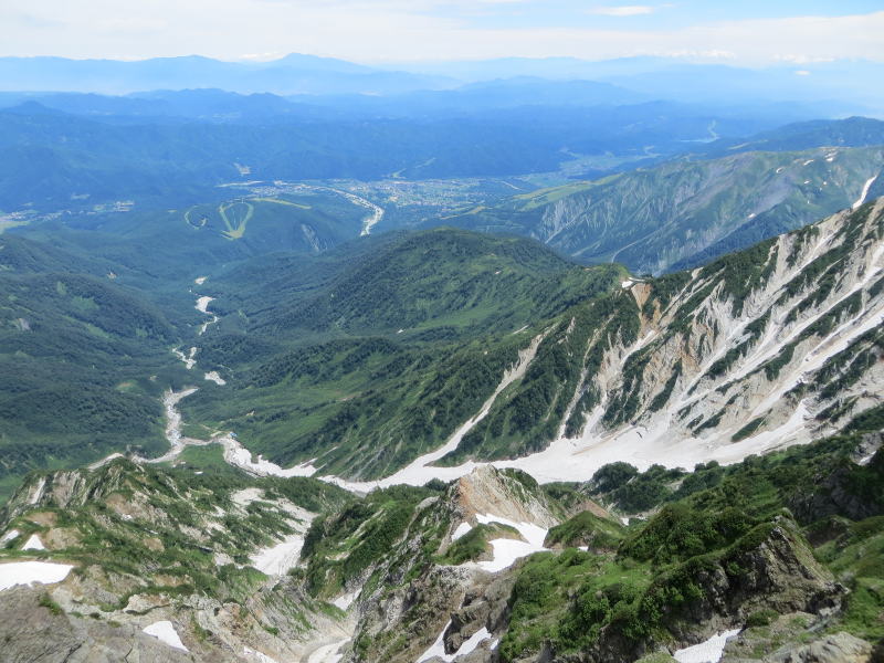 白馬岳から白馬尻小屋を見下ろす