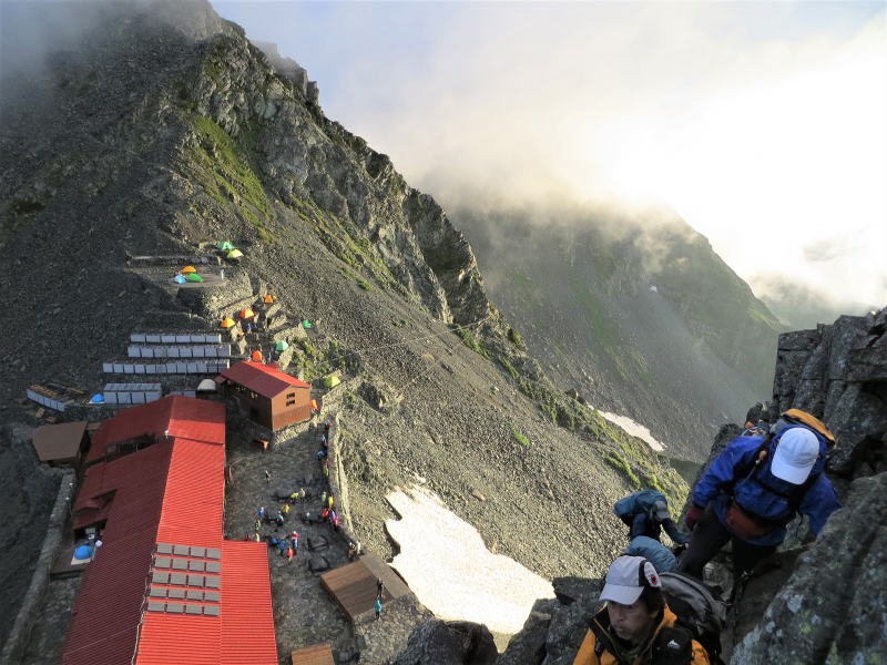 穂高岳山荘