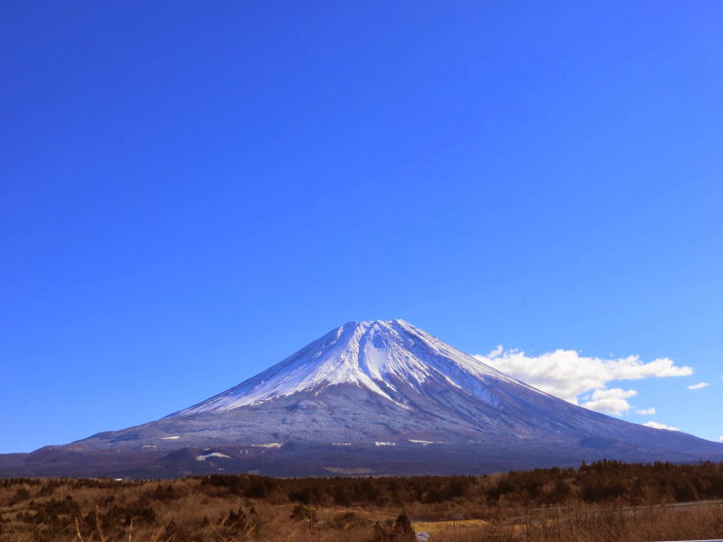 朝霧高原から見える富士山