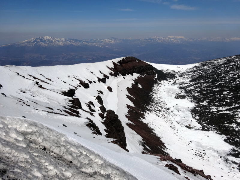 四阿山