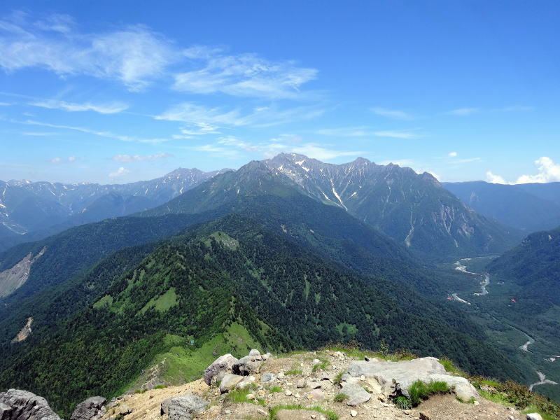 穂高岳と上高地