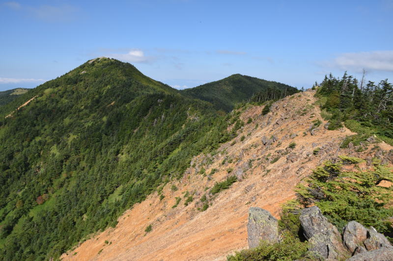 水ノ塔山・赤ゾレ