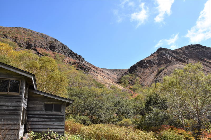 那須岳避難小屋