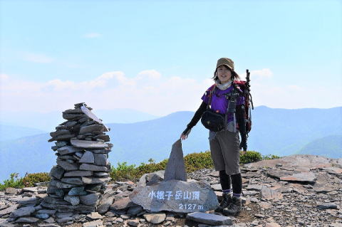 小根子岳山頂