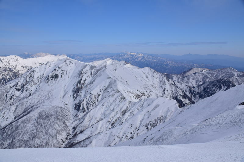 万太郎山