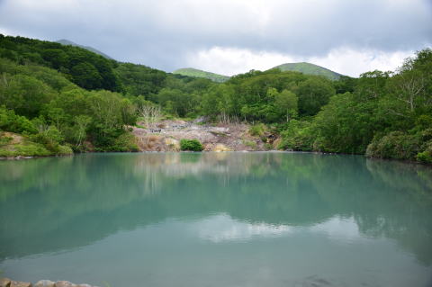 酸ヶ湯温泉、地獄沼