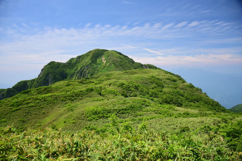 雨飾山と笹平