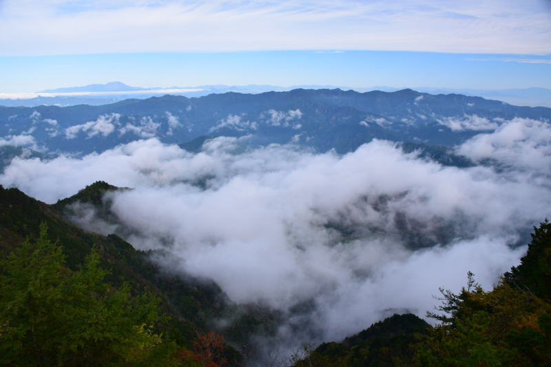 日影山～日向山～赤久縄山