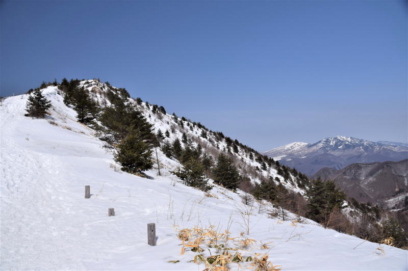 烏帽子岳